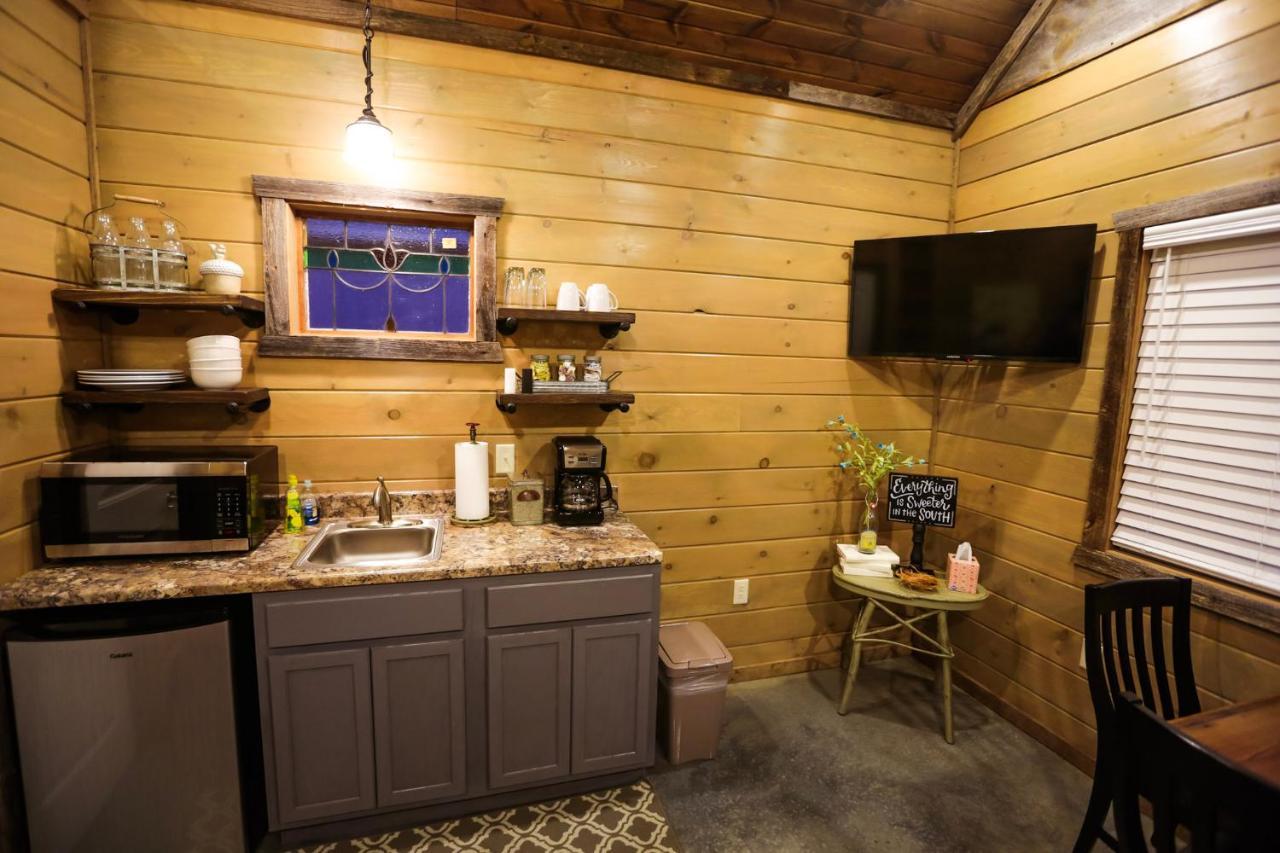 Knotty Squirrel Cabins Mountain View Extérieur photo