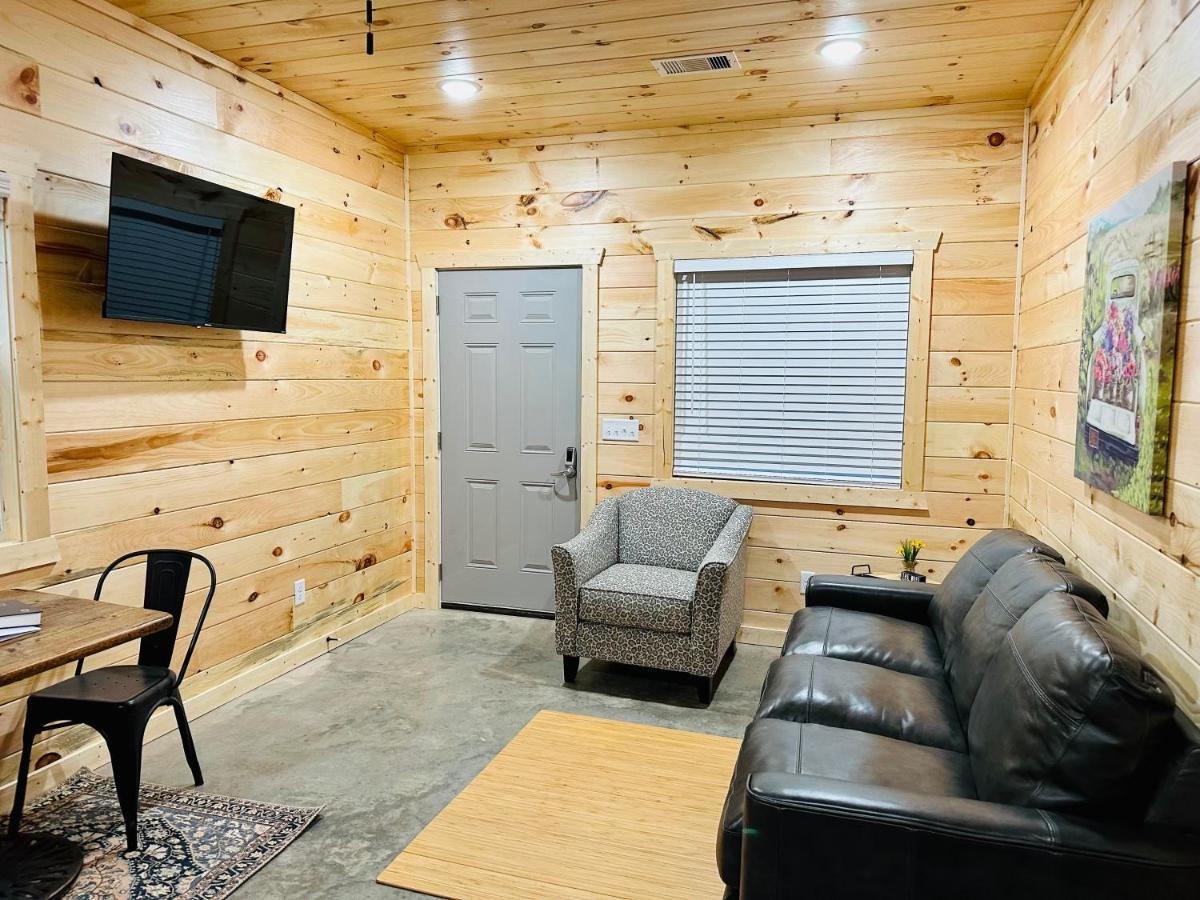 Knotty Squirrel Cabins Mountain View Extérieur photo