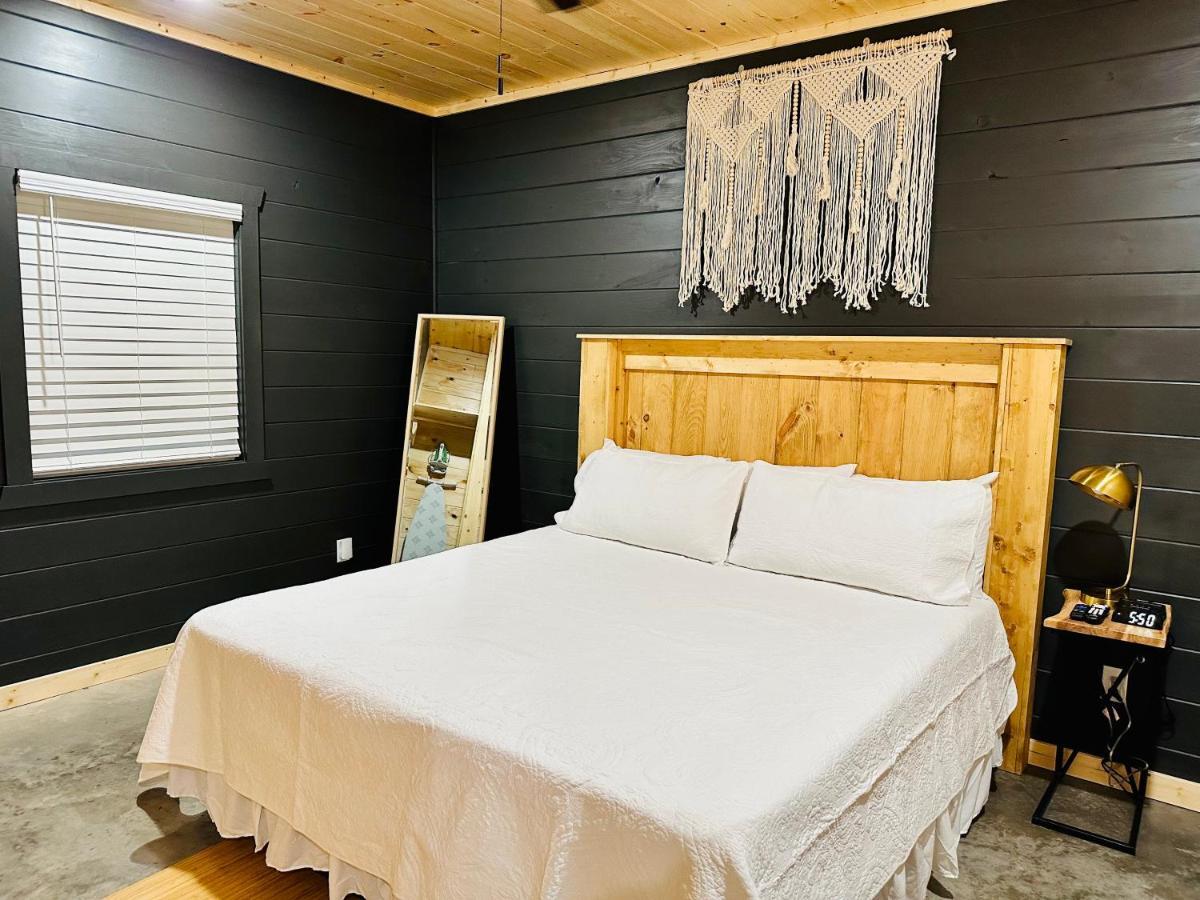 Knotty Squirrel Cabins Mountain View Extérieur photo