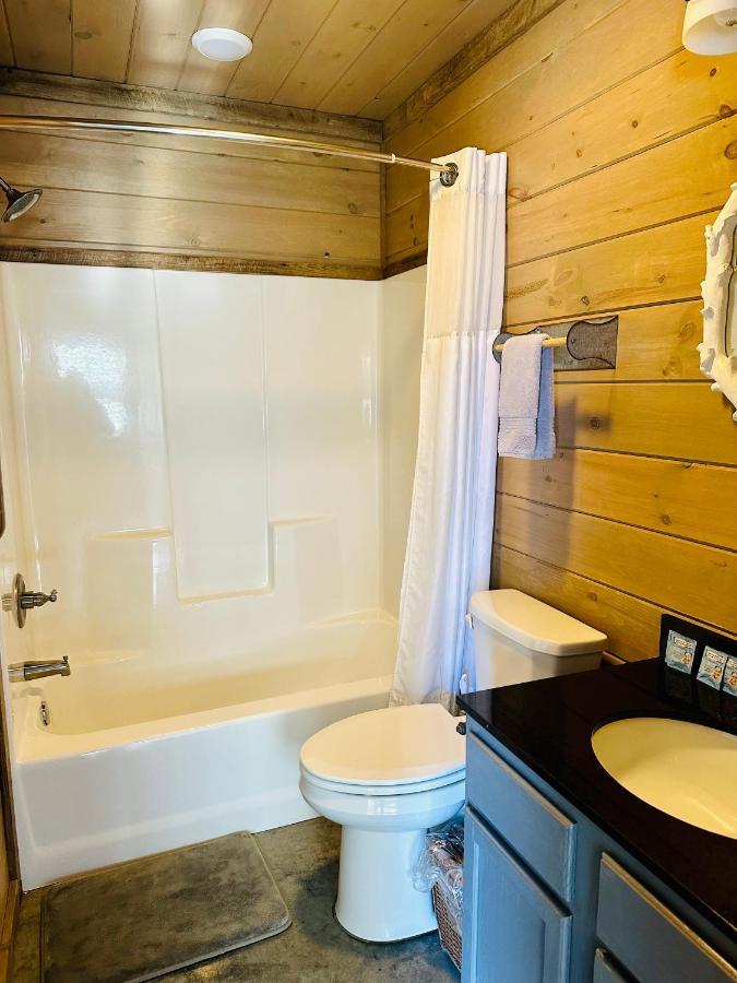 Knotty Squirrel Cabins Mountain View Extérieur photo