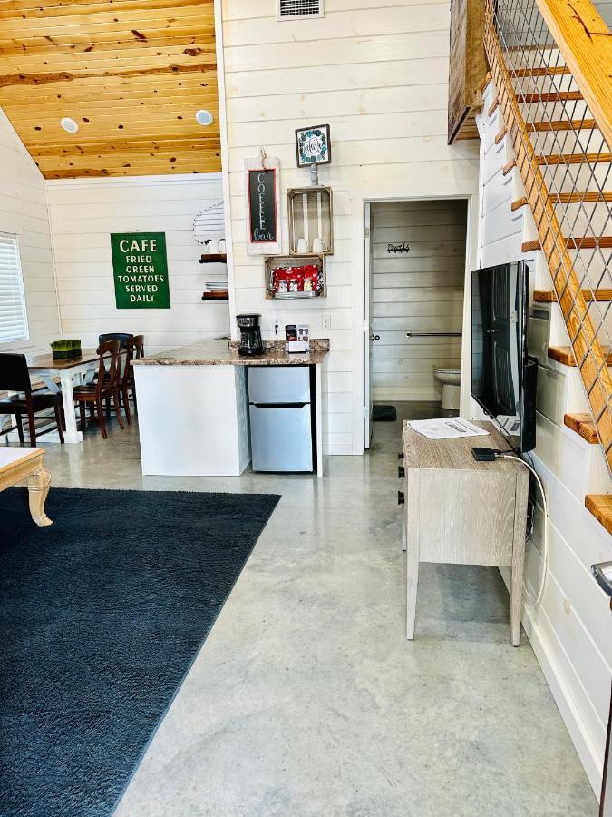 Knotty Squirrel Cabins Mountain View Extérieur photo